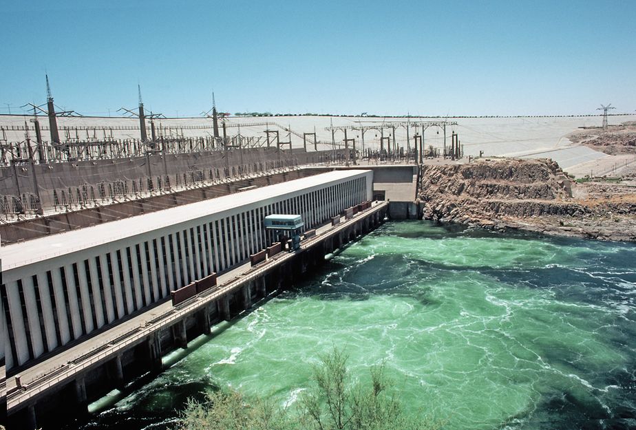 Sandfiltrationsbecken in einer Wasseraufbereitungsanlage in Ägypten